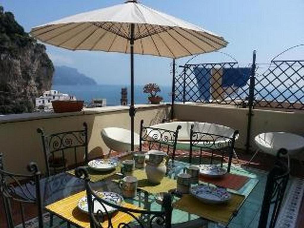 Appartement House Amalfi - Terrace & Seaview à Atrani Extérieur photo